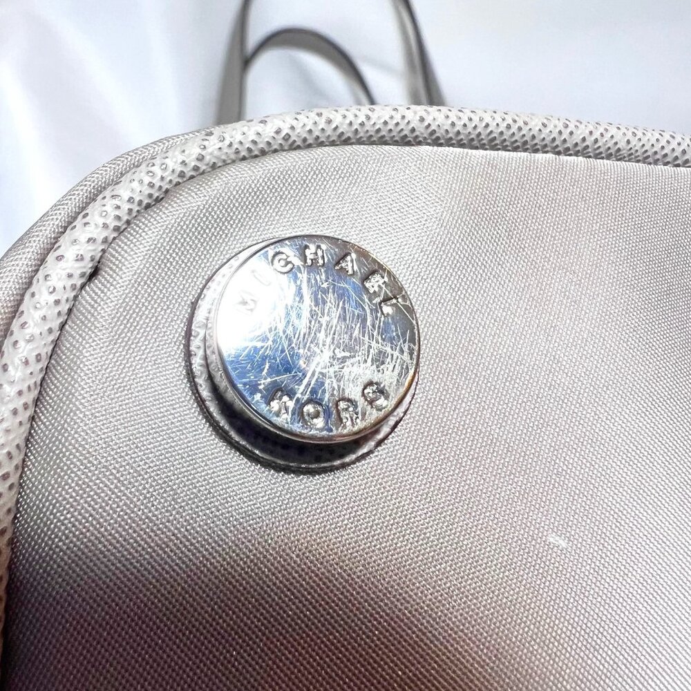 Michael Kors Jet Set Nylon Large Tote/Satchel/Shoulder Purse-Light Gray-Adjust - Picture 14 of 16